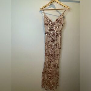 Lulu’s Rose Gold Sequin Mermaid Maxi Dress NWOT